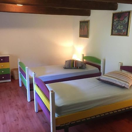 Les Chambres D'Hotes De L'Ecurie Goupil Mont-le-Vignoble Buitenkant foto